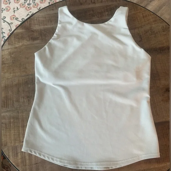 Two 32 Degrees Active Rib Bra Tank - Picture 3 of 10